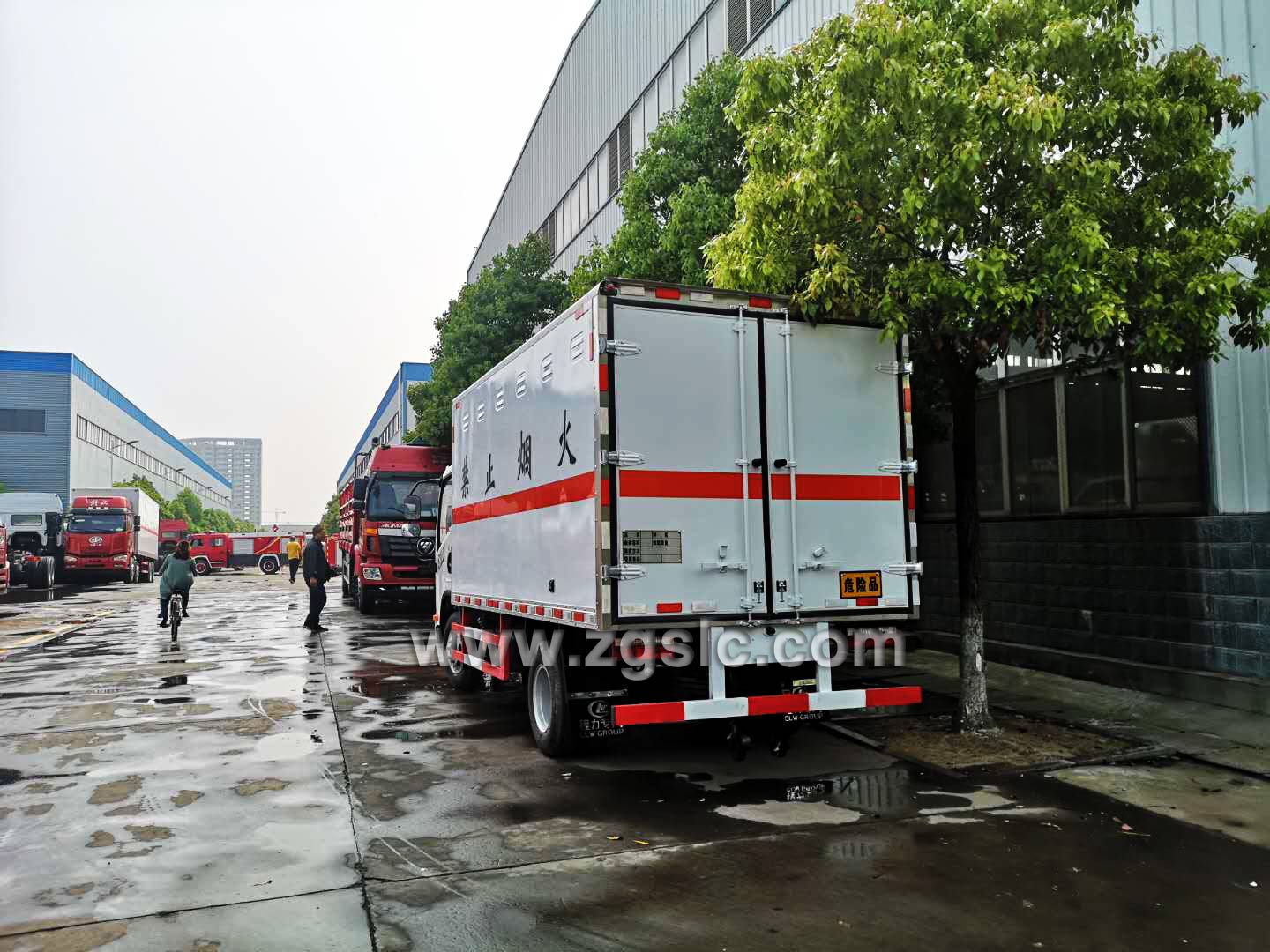 湖北程力解放虎威爆破器材運(yùn)輸車(國五)